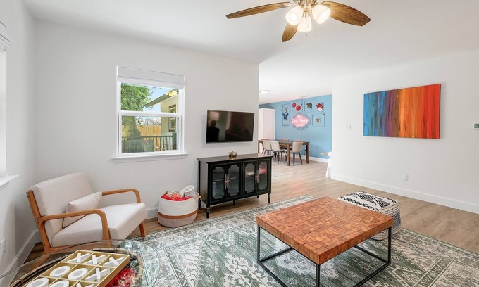 Georgetown House | The Red Poppy House