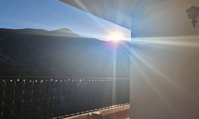 Fregenite House | The Retreat, Alcazar, Orgiva - Sleeps 8