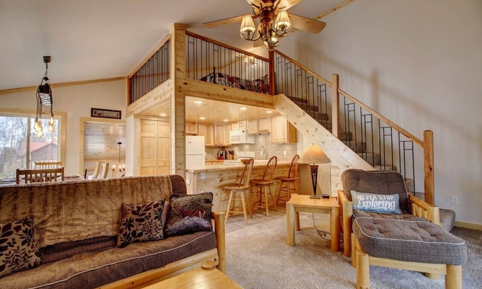 Breezy Point House | The Retreat - Fall colors coming soon!
