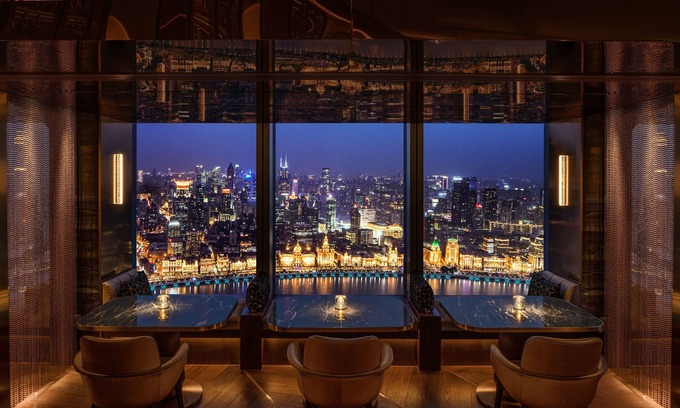 Downtown Shanghai Hotel | The Ritz-Carlton Shanghai, Pudong
