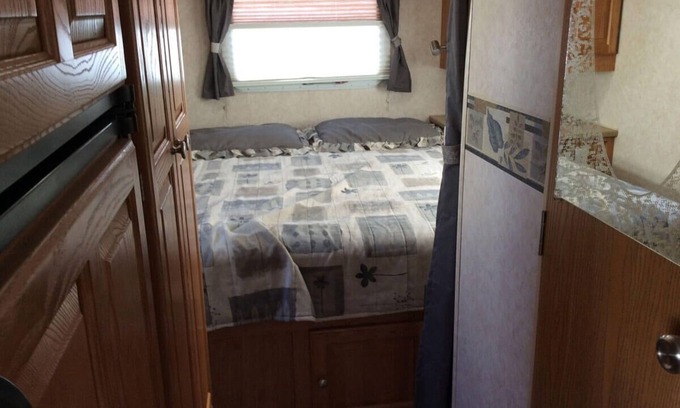 Cloyne House | The Rockwood - 26' RV/trailer