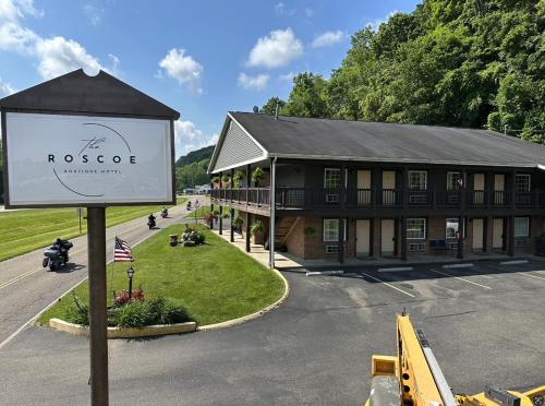 Coshocton Hotel | The Roscoe Boutique Motel