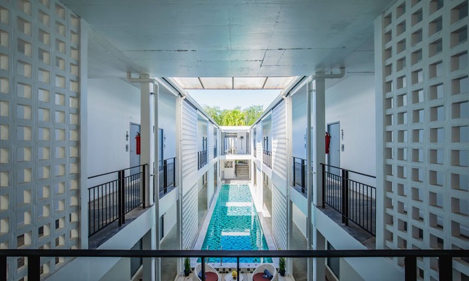 Thep Kasattri Hotel | The Rubber Hotel Phuket