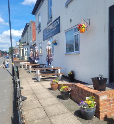 Birmingham Hotel | The Saltley Inn
