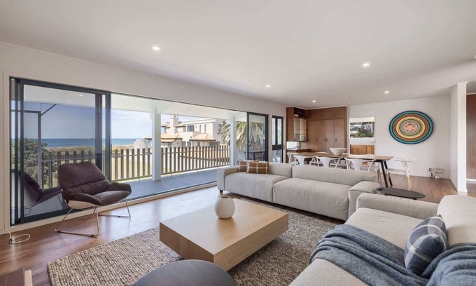 Mount Maunganui House | The Sand Castle - Mt Maunganui Beach