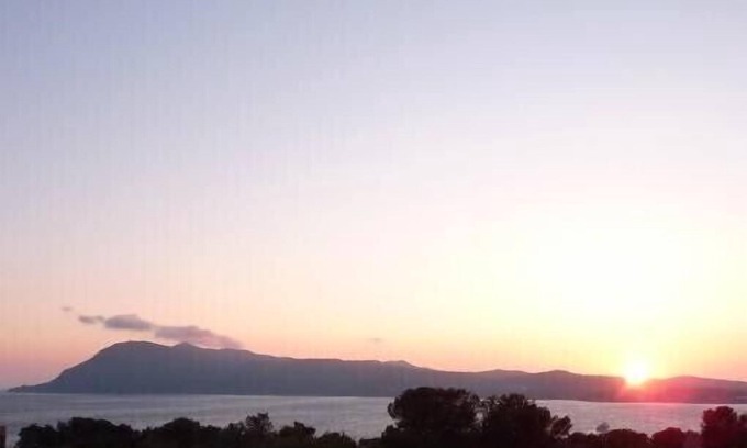 Saint-Mandrier-sur-Mer Apartment | The sea without a car! 2 e-bikes for rent, sublime view, 40m2