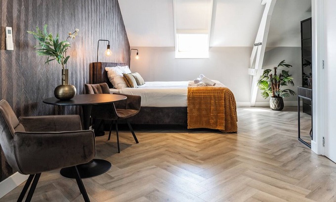 Centrum Apartment | The second-floor suite provides a comfortable retreat with fast and stable WiFi, etc