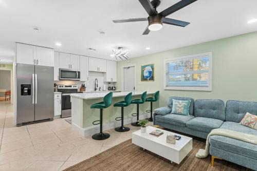 Cocoa Beach Apartment | The Shark Tank Cocoa Beach - Margaritaville, Downtown, 5-Min Walk to Beach, Shops & Bars