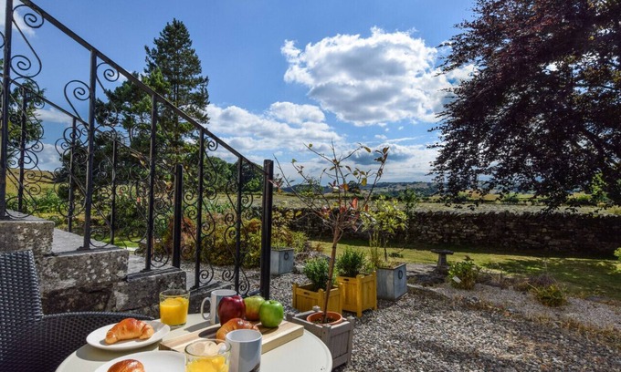 Bondgate Within House | The Sheep Pen - One Bedroom House, Sleeps 2