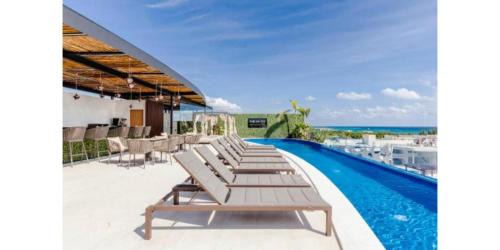 Zazil-ha Apartment | The Shore Condos