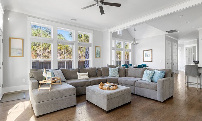 Mount Pleasant House | The Silver Lotus | Your Home Away From Home