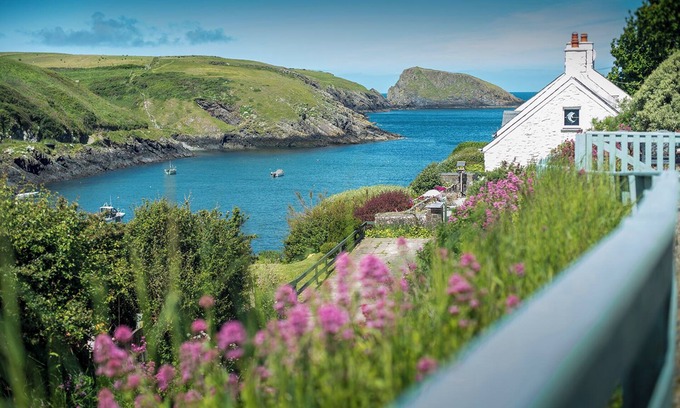 Haverfordwest Cottage | The Smithy, Holiday Cottage Abercastle, Sleeps 2, 1 bedrooms, bathrooms
