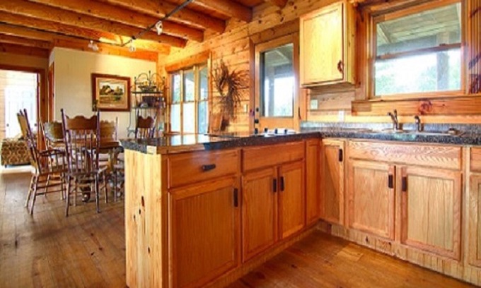 Monteagle Hotel | The Smokehouse Lodge and Cabins