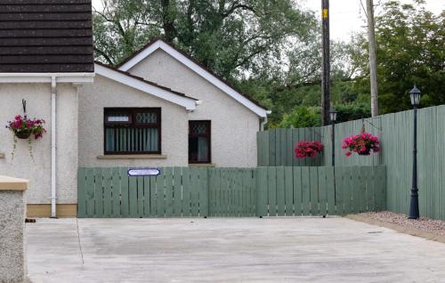 Toome Apartment | The Snug At Kingfisher Cottage