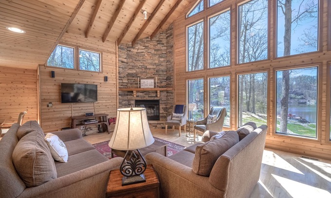 Wright City Ski Chalet | The Sonnenblick Chalet by Innsbrook Vacations!