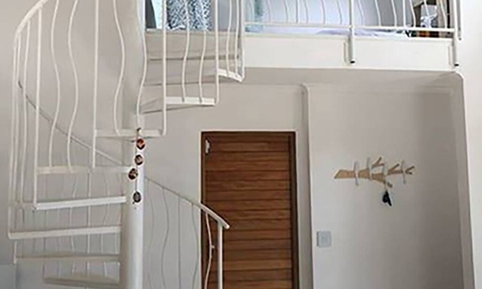 Cape Peninsula House | The sound of the ocean is audible for this great getaway home