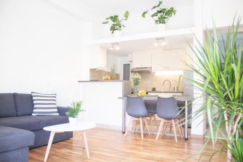 Exarhia Apartment | The Splash Suite, Athens