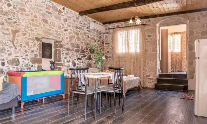 Kissamos House | THE STONE HOUSE OF IAKOVOS