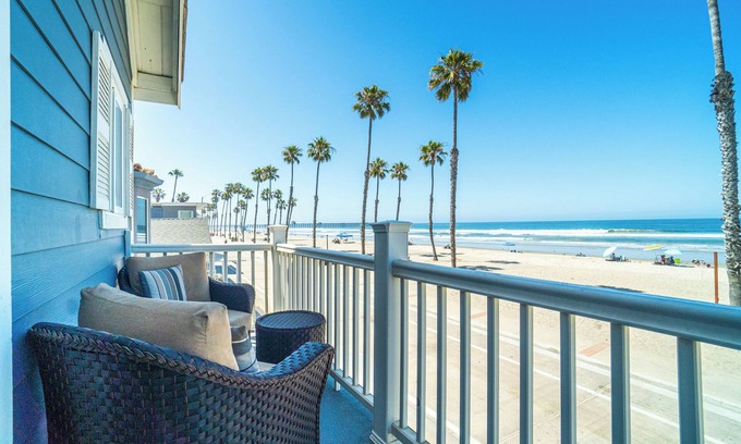 Oceanside House | The Strand 920 Beach House.n