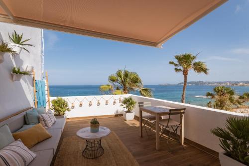 Aduanas Apartment | The Sun Apartment