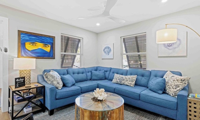 Fort Walton Beach House | The Surf House: Stylish 2BR Haven