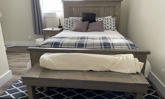 Deer Lake House | The Trailway Hub, ideally located in Deer Lake, 10 minutes from the airport.