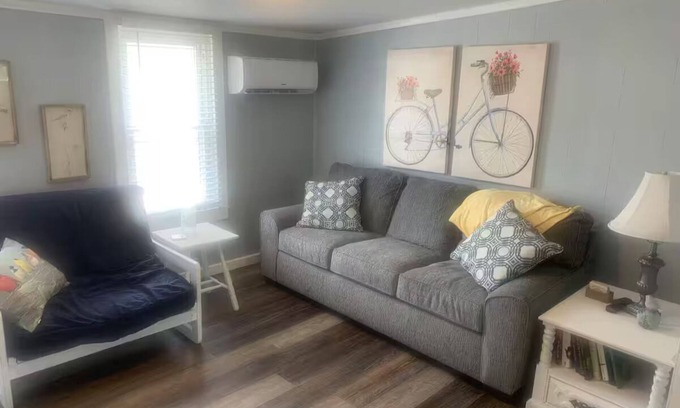 Newburgh House | The tree house ,1 bd. lovely loft in historic area