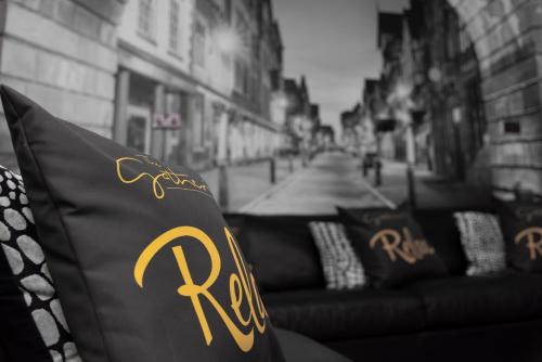 Chester Apartment | The Tudor House - Sleep Up To 14, City Centre, Parking & Optional Hot Tub