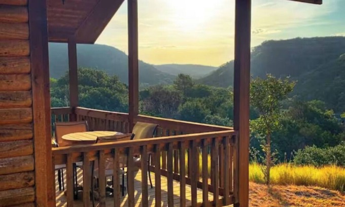 Medina Cabin | The View Cabin King Bed: Texas Hill Country Resort