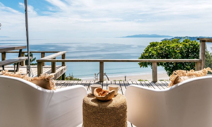 Onetangi House | THE VIEW | Coast & Country | WINTER DEAL - Stay for 3, pay for 2