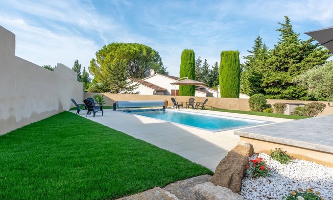 Lagnes House | THE VILLA OF ROSEAUX