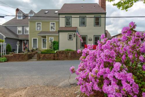 Blowing Rock House | The Wander Inn