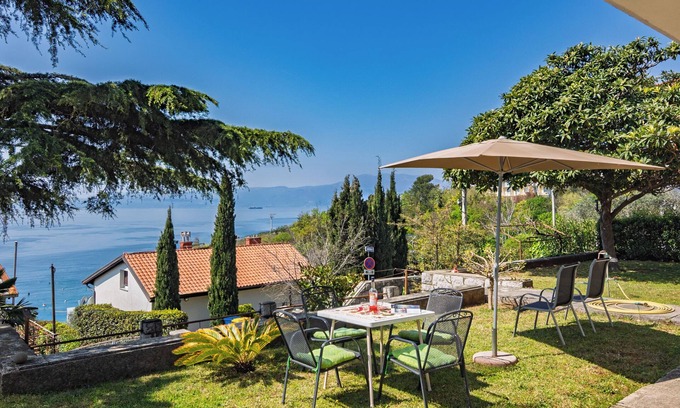 Zurkovo Apartment | The Wave - Apt with Seaview and Garden, Kostrena, Croatia