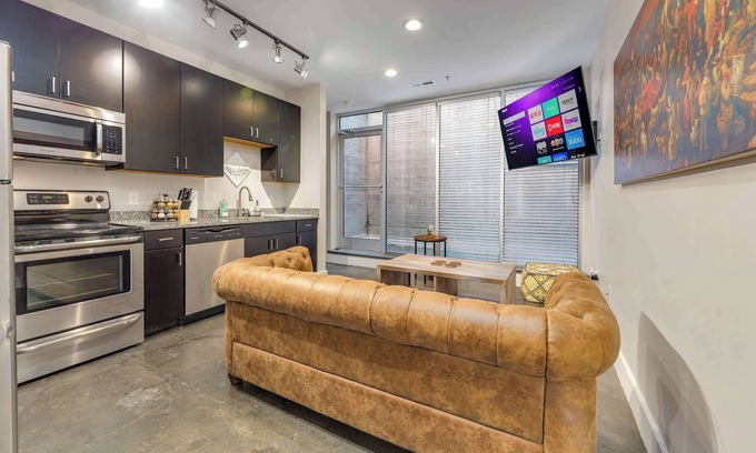 Roanoke Apartment | The West End Flats Su