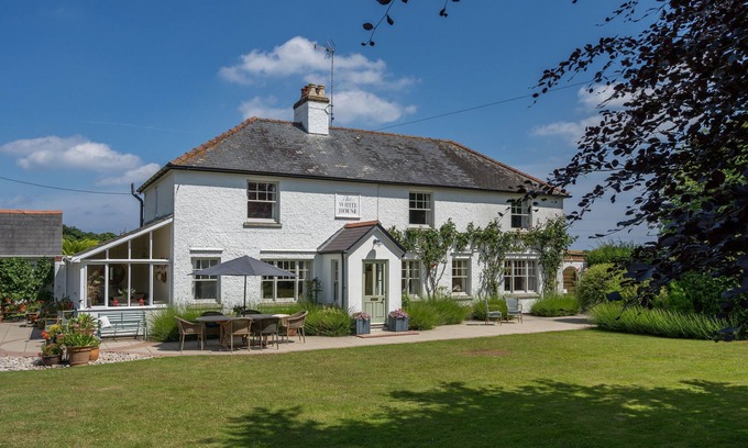 Winterton-on-Sea Apartment | The White House | Winterton Cottages