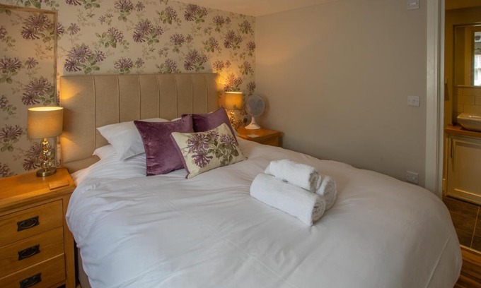 West Meon Hotel | The White Lion, Soberton
