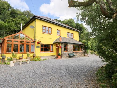 Narberth House | The Woodlands Lower Level