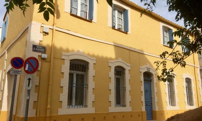 La Gare Apartment | THE YELLOW HOUSE