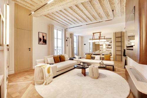 Saint-Merri Apartment | TheLander - Serviced Apartment in Le Marais