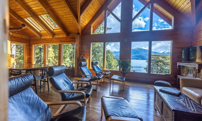 Sitka House | Thimbleberry Bay House