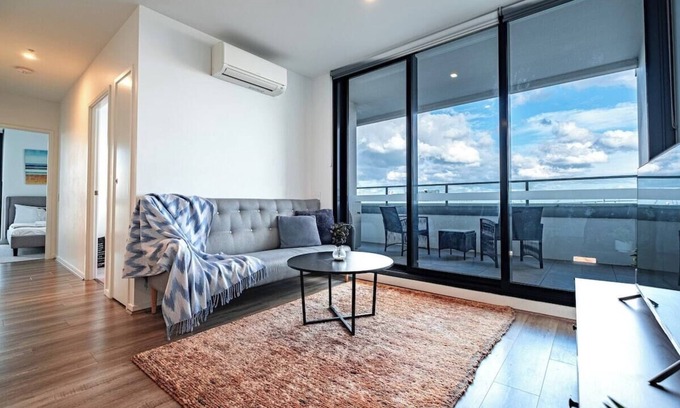 Footscray Apartment | This apartment is a 3 bedroom(s), 2 bathrooms, located in Footscray, VIC.