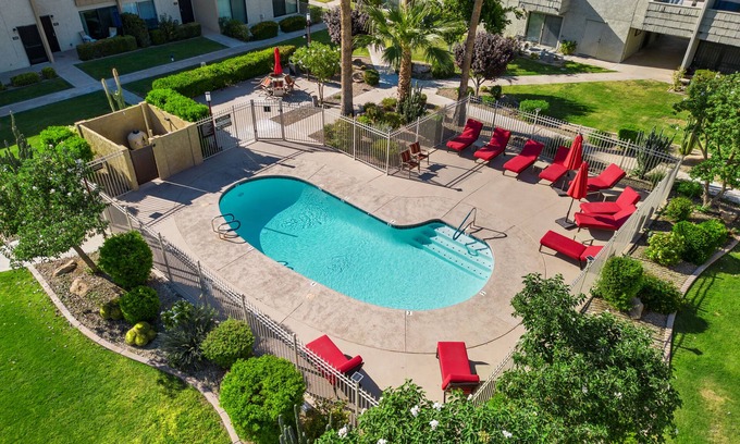 Lombardi Estates Condo | This condominium is a 2 bedroom(s), 2 bathrooms, located in Scottsdale, AZ.