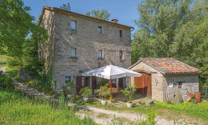 Borgo Pace House | This former mill is now a cozy vacation home, ideal for guests who seek proximity to nature.