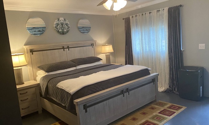 Duluth Apartment | This guesthouse is our The Cozy Romantic Getaway