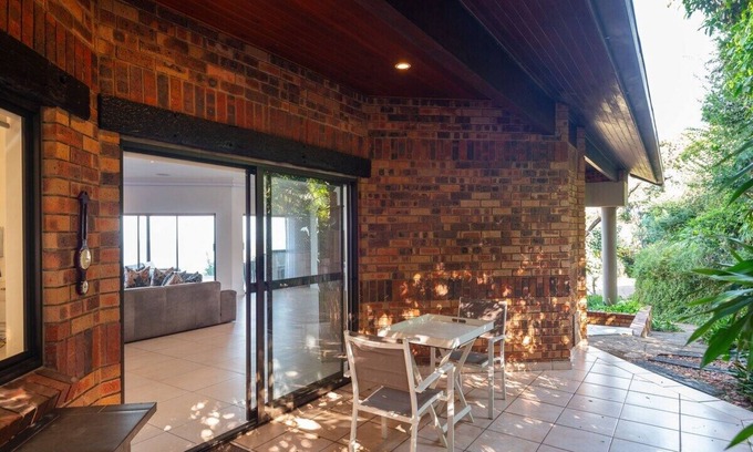 Port Zimbali House | This house is a 3 bedroom(s), 2 bathrooms, located in Dolphin Coast, KwaZulu-Natal.