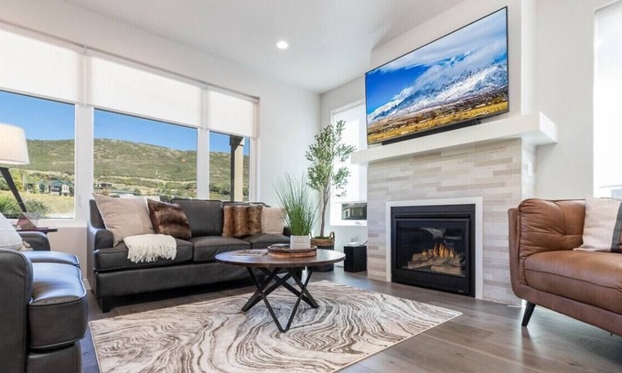 Deer Mountain House | This house is a 4 bedroom(s), 3.5 bathrooms, located in Hideout, UT.