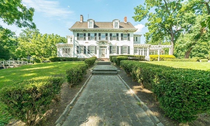 West Trenton Resort | This is a beautiful family-friendly historic mansion on a private lake.