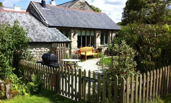 Chysauster House | This little gem nestles in a peaceful valley between St Ives and Penzance