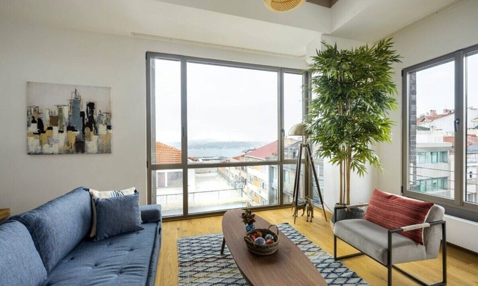 Macka Apartment | This loft is a 2 bedroom(s), 2 bathrooms, located in Şişli, İstanbul.