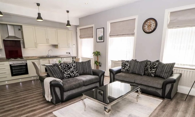 Wakefield Apartment | This serviced apartment is a 1 bedroom(s), 1 bathrooms, located in West Yorkshire, England.